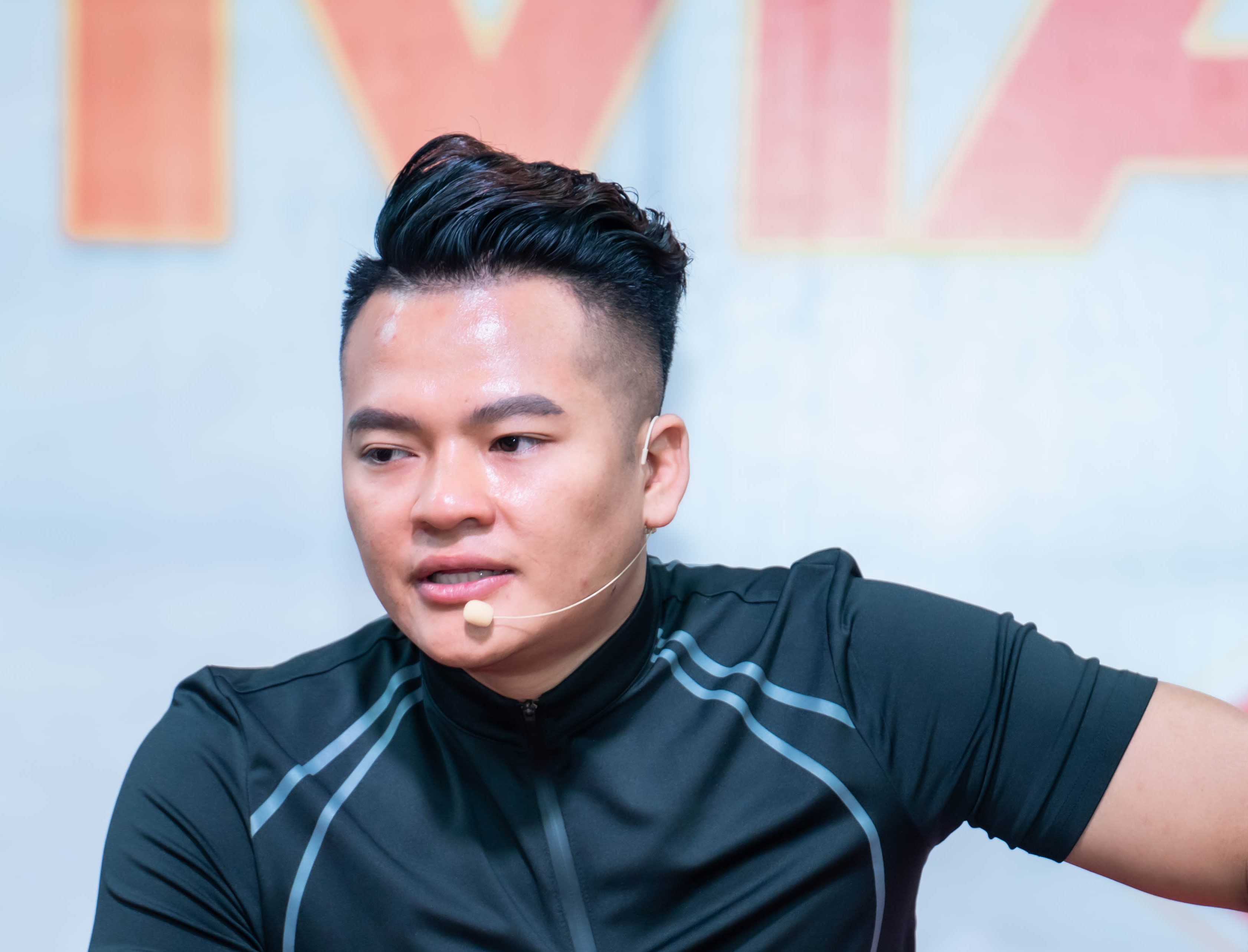 Toni Lâm Tiến